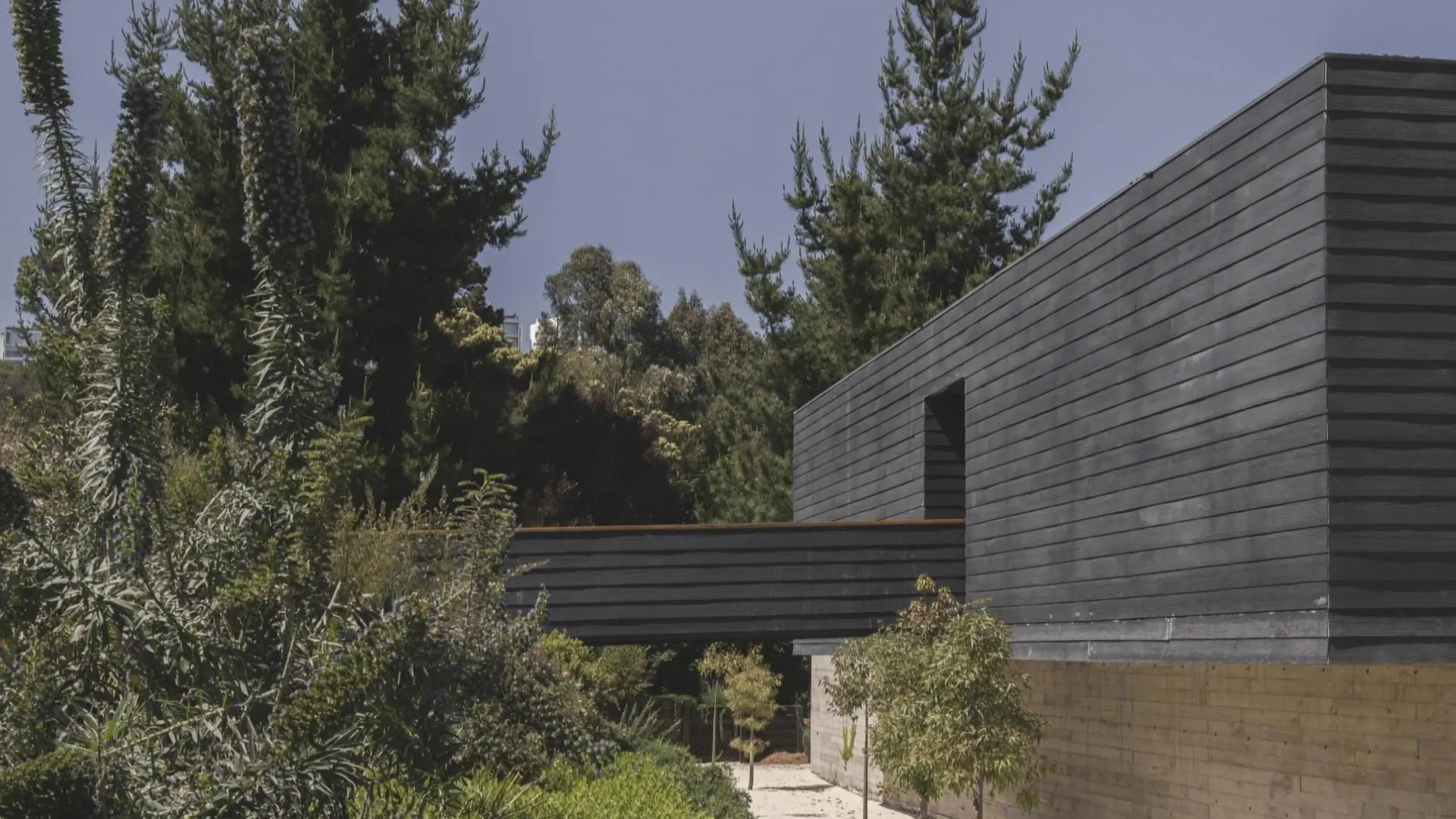 Casa Claustro, Zapallar — Espiral Arquitectos