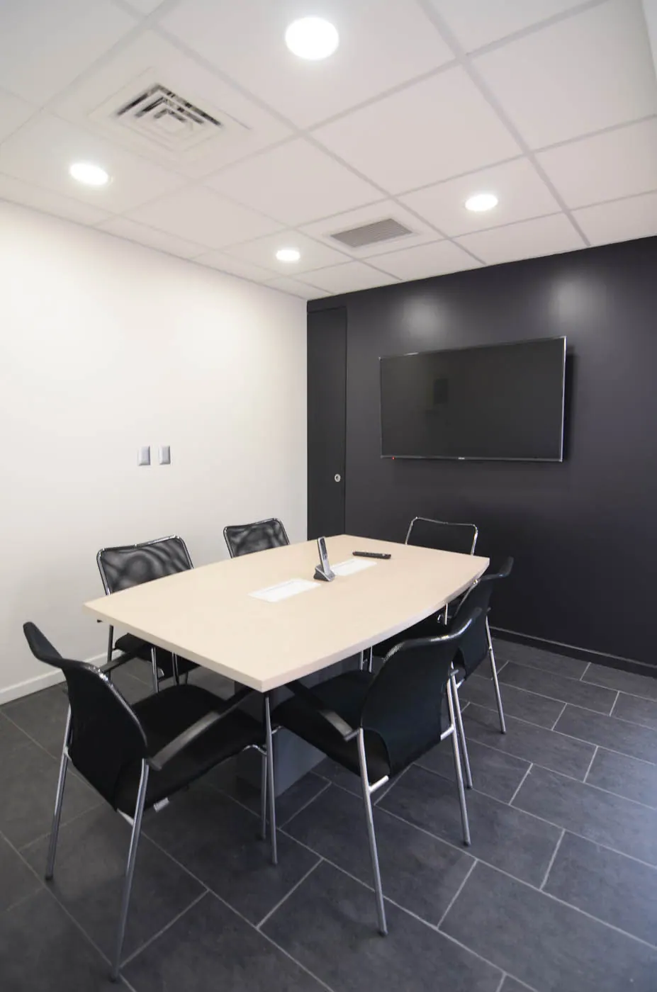 TiendaPet.cl Corporate Offices — detalle 2