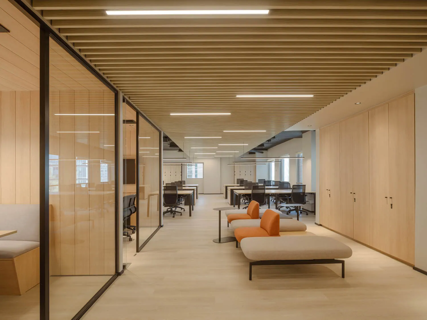 Transtel Nayax Offices — detalle 2